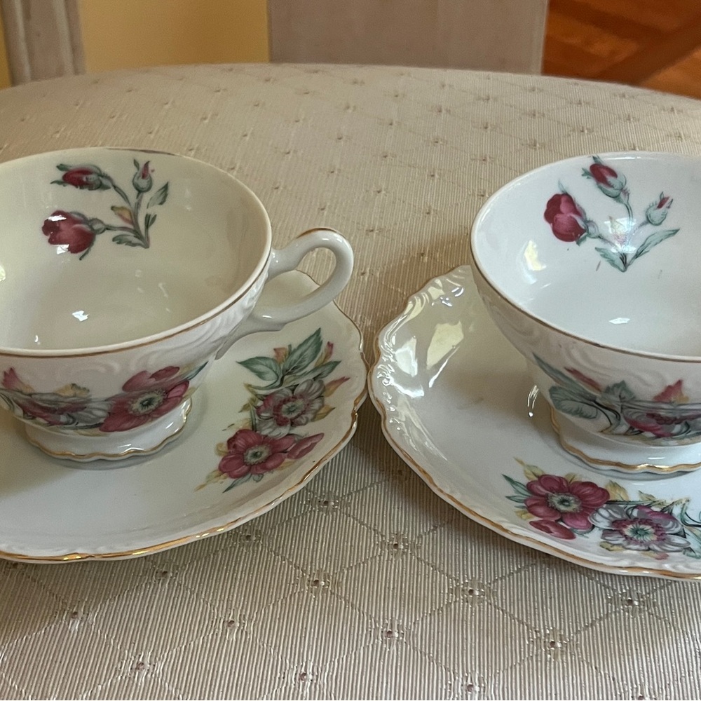 Vintage tea cups (2)